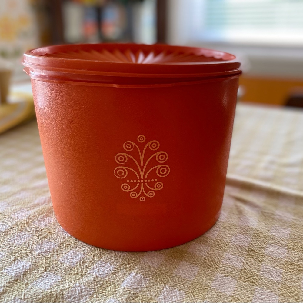 Vintage Tupperware Servalier Canister